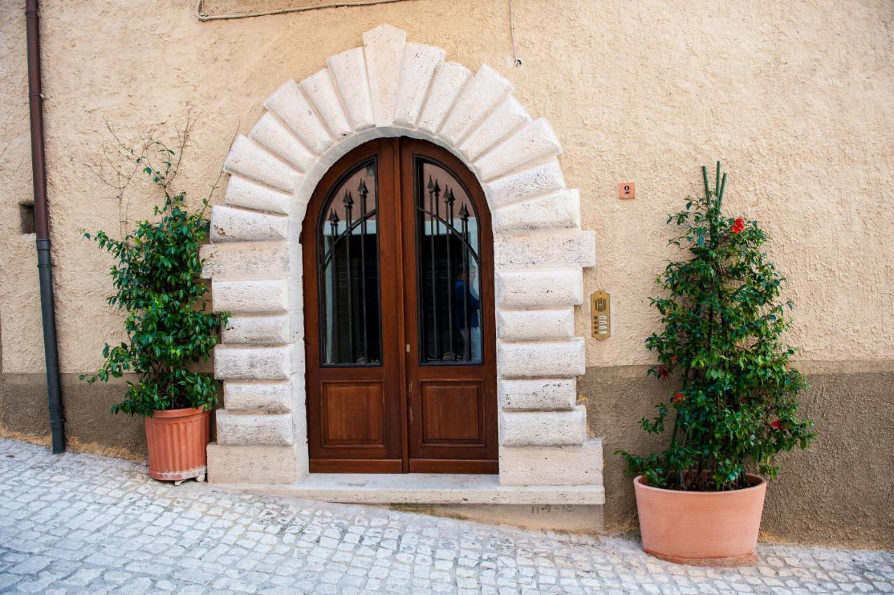 Casa Vacanza La Piazza Orvinio Kültér fotó